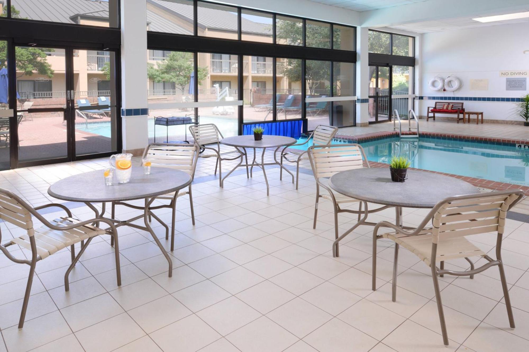 Courtyard Dallas Las Colinas Irving Exterior photo