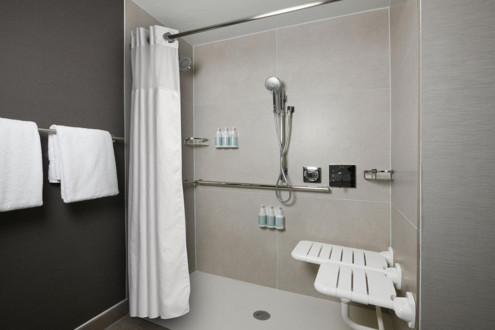 Courtyard Dallas Las Colinas Irving Exterior photo